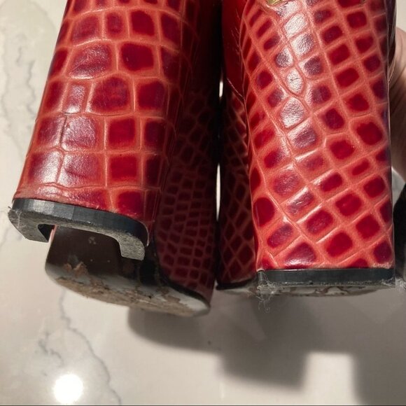 JOHN FLUEVOG Sz  9 Let Me Walk My Dreams Croc Skin Design U Shaped Heel Shoes - Picture 14 of 14
